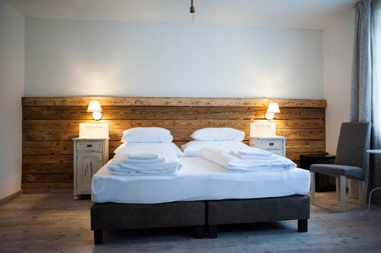 Bed & Breakfast Pajta Es Vendeghaz Tata